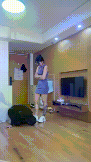 【初见S】纹身女暴力-小白鞋踩-踢踹-骑马-狗舌擦鞋【双视角版】bf29965_2